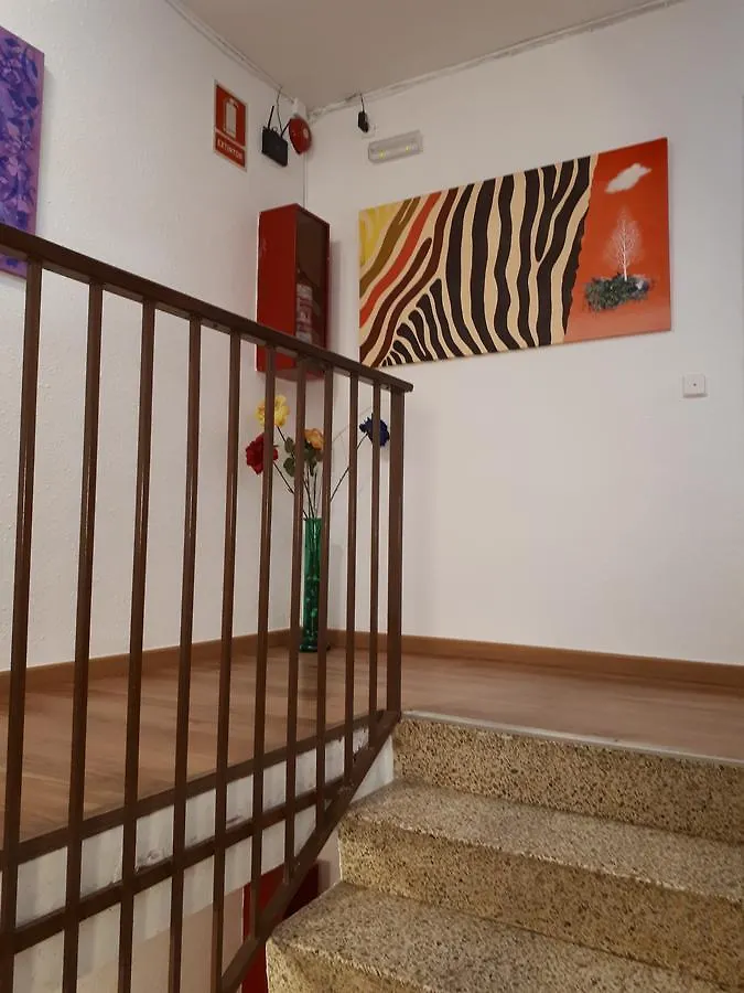 Hostal Oklahoma Reus Guest house